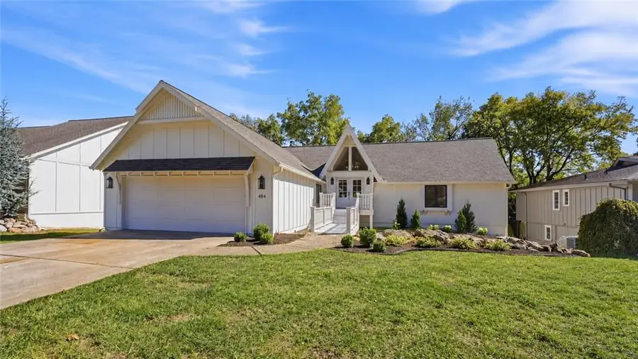 484 N Winnebago Drive, Lake Winnebago, MO 64034 - #2