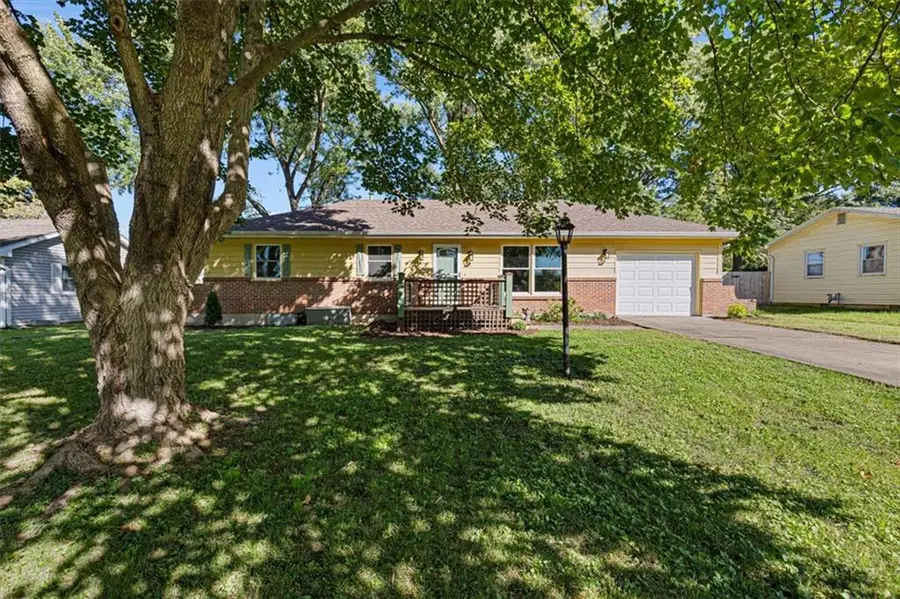 112 W 8th Street, Kearney, MO 64060 - #2