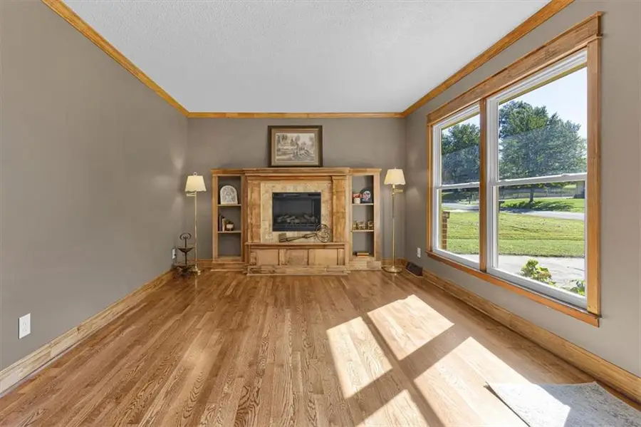 112 W 8th Street, Kearney, MO 64060 - #3