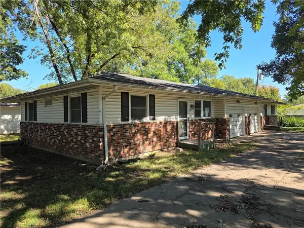 108 S Hayes Street, Garnett, KS 66032