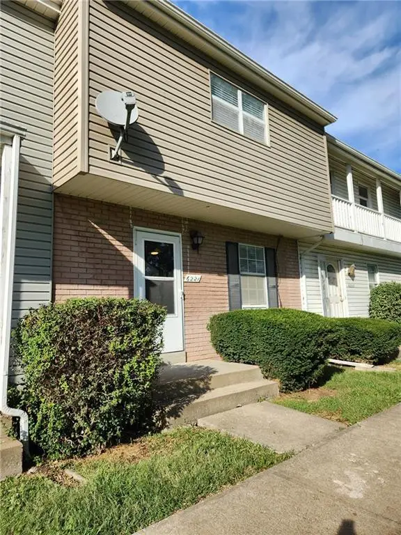 6221 E 127th Street, Grandview, MO 64030 - #2