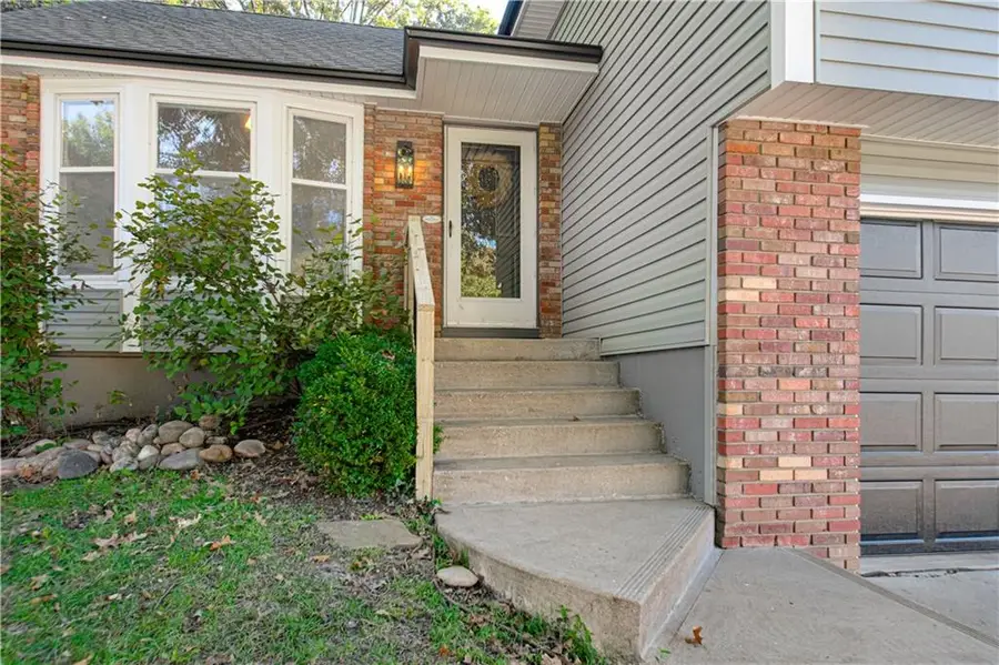 1331 Amesbury Avenue, Liberty, MO 64068 - #2