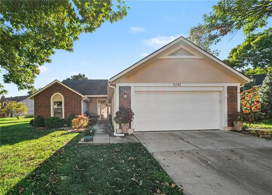 12201 Caenen Drive, Overland Park, KS 66213 - #2