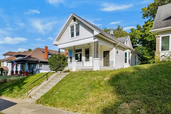 2325 S 15th Street, St Joseph, MO 64503