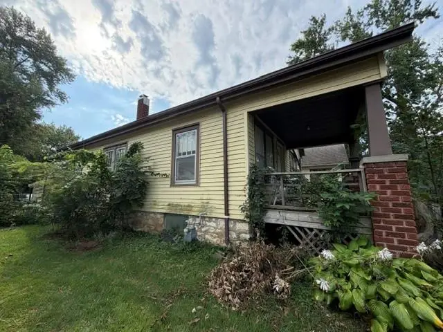1443 Central Street, Leavenworth, KS 66048 - #2