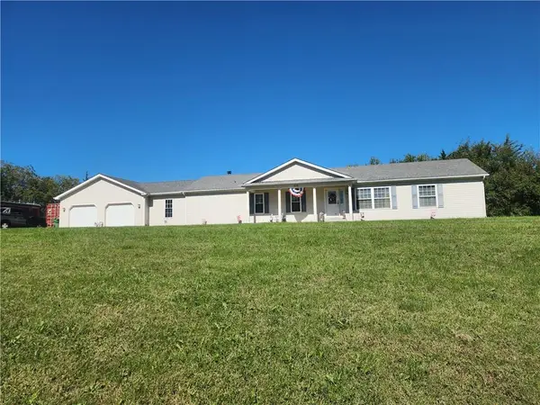 516 W Saint Joseph Avenue, Stewartsville, MO 64490