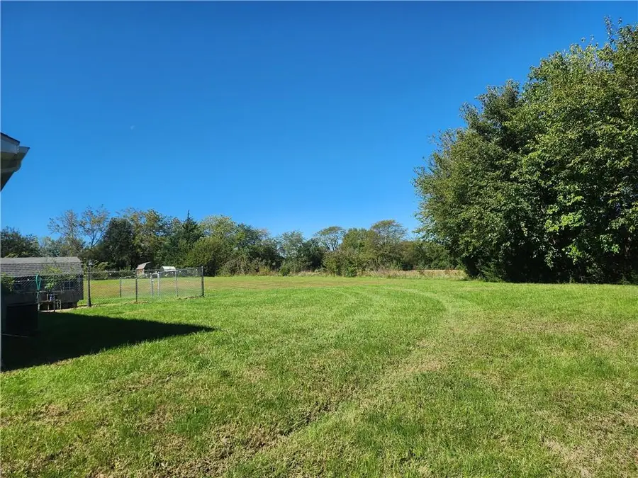 516 W Saint Joseph Avenue, Stewartsville, MO 64490 - #3