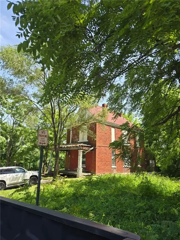 711 Troop Avenue, Kansas City, KS 64145 - #1