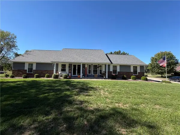 1008 Medbury Lane, Richmond, MO 64085