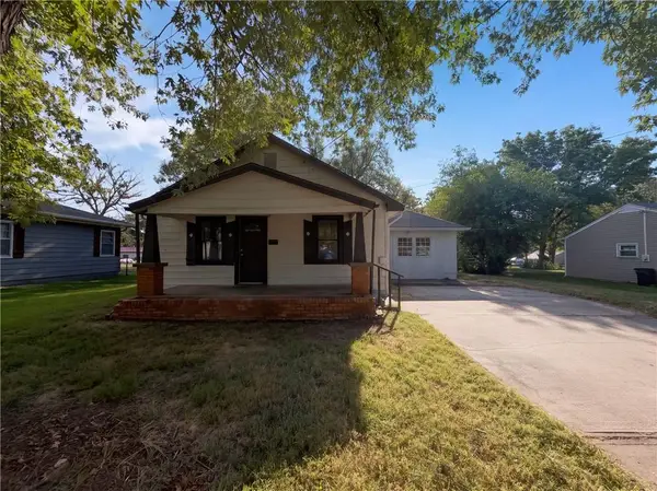 801 N Delaware Street, Butler, MO 64730