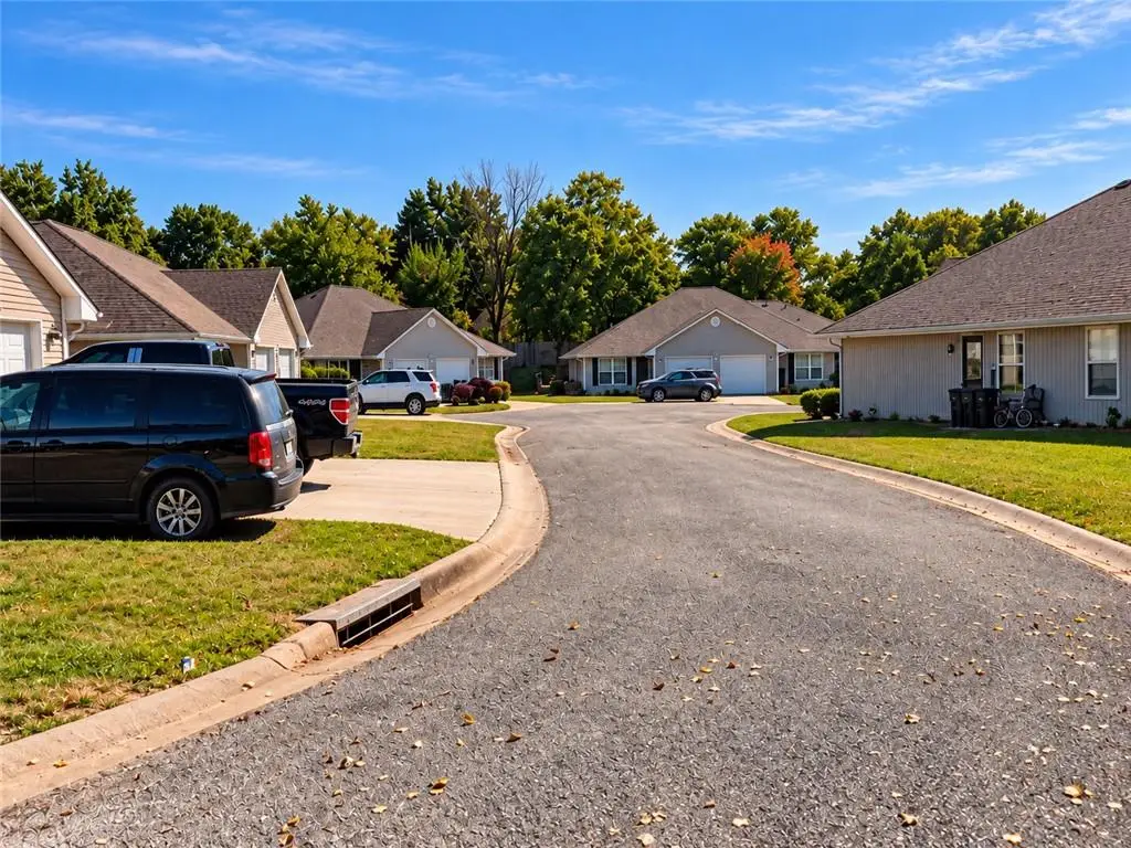 516 Johnson Drive, Odessa, MO 64076 - #1