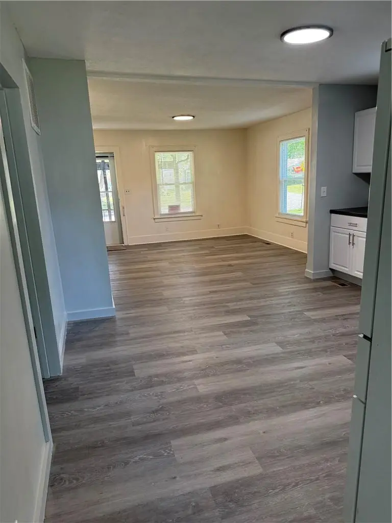 932 Ash Street, Ottawa, KS 66067 - #2