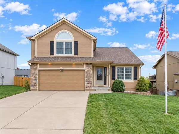 1113 Creekside Court, Raymore, MO 64083