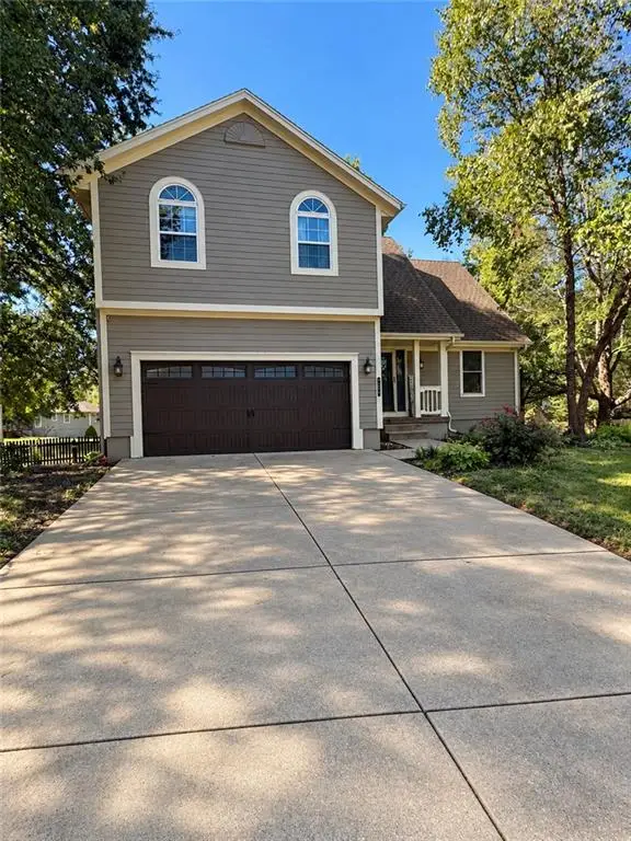 704 Lark Street, Raymore, MO 64083