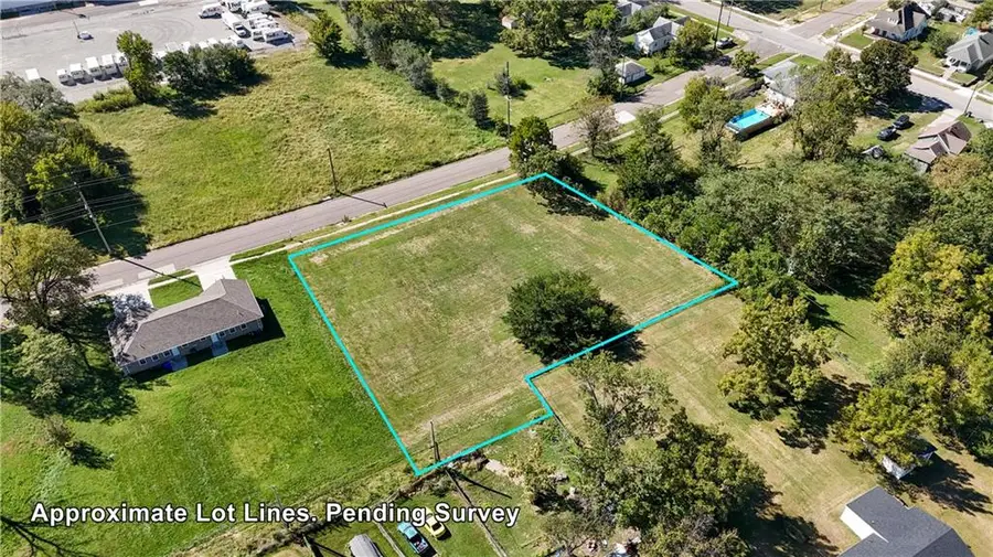 W Pettis Street, Sedalia, MO 65301 - #2
