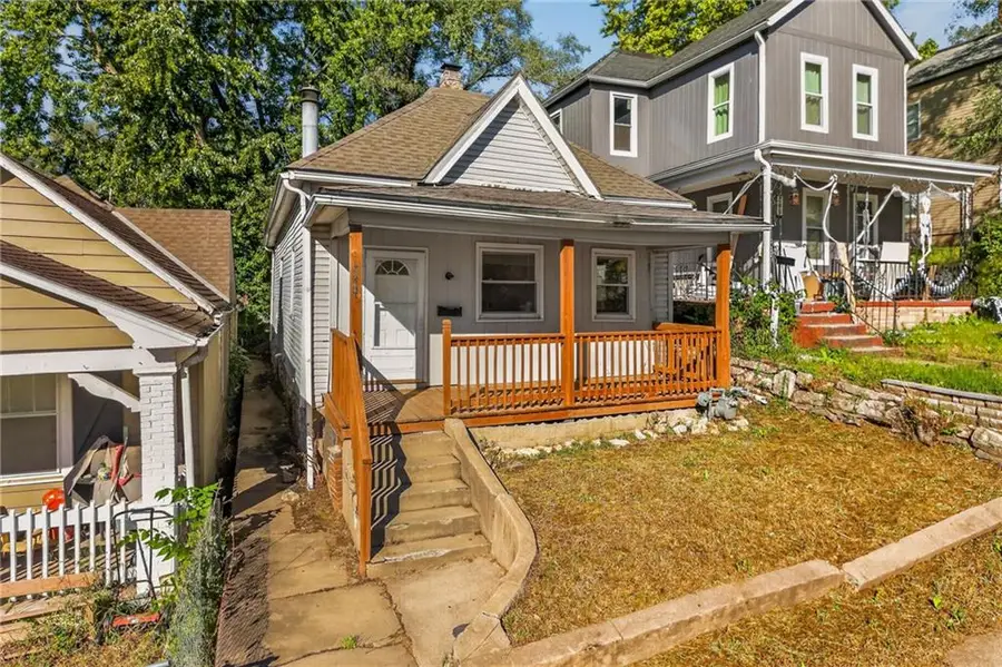 288 S Coy Street, Kansas City, KS 66101 - #3