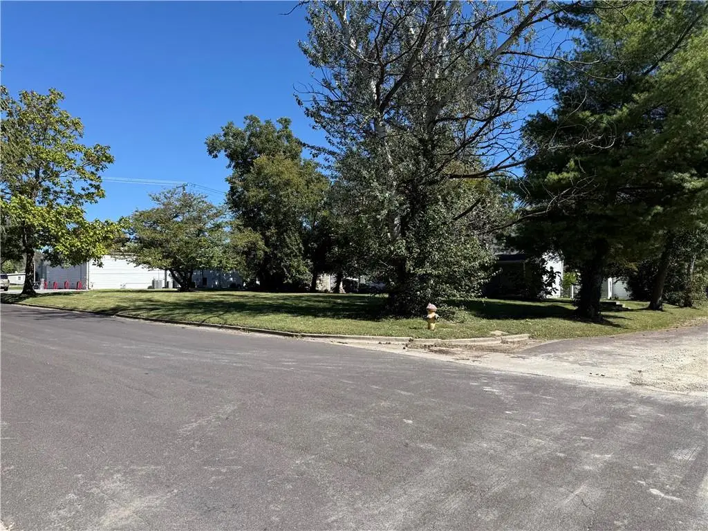 801 E 9th Street, Sedalia, MO 65301 - #1