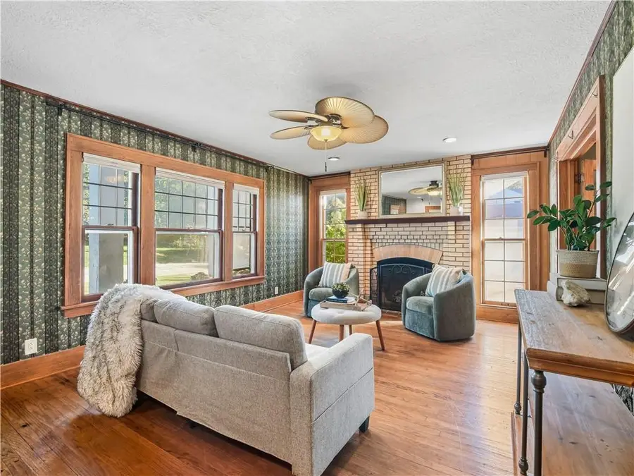 200 SW Madison Street, Lees Summit, MO 64063 - #3