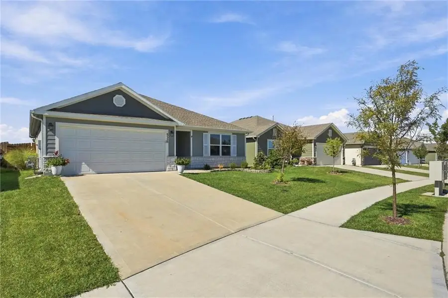 526 N Pear Street, Gardner, KS 66030 - #2