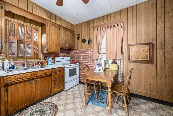 847 Tauromee Avenue, Kansas City, KS 66101
