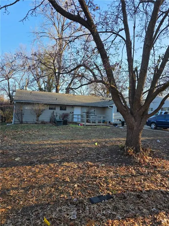 10726 Sycamore Terrace, Kansas City, MO 64134
