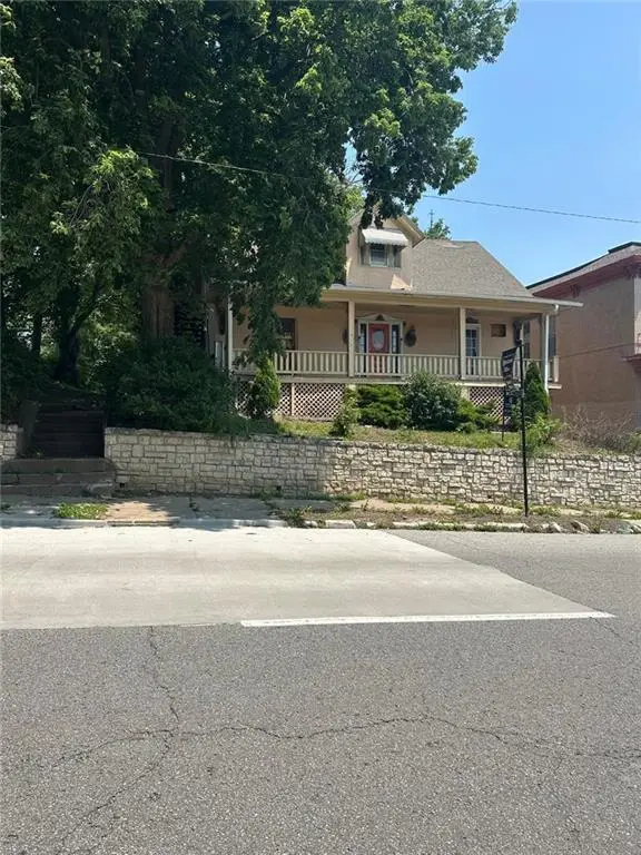 415 S 9th Street, Saint Joseph, MO 64501 - #2