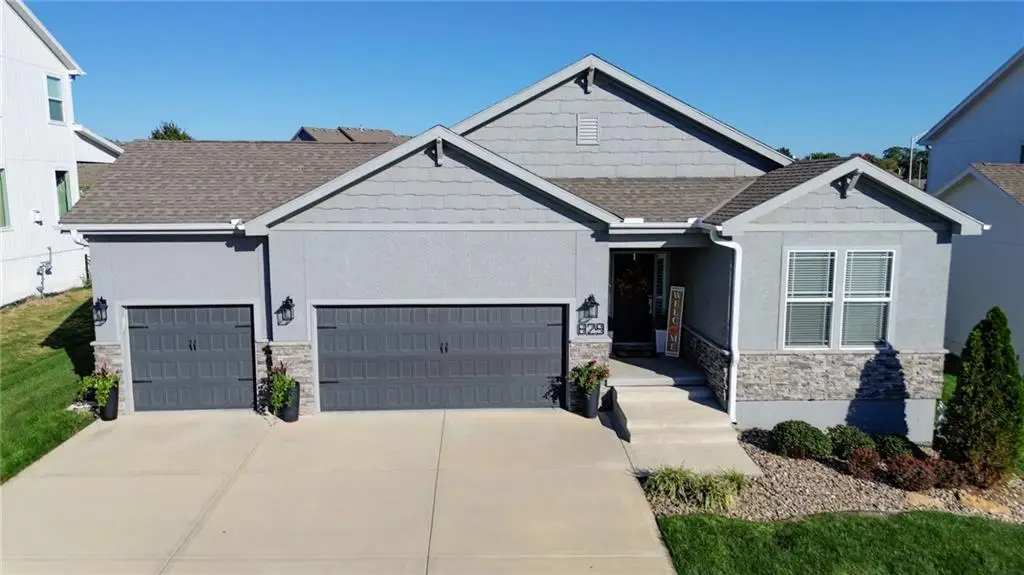 829 SW Haverford Road, Lees Summit, MO 64081 - #1