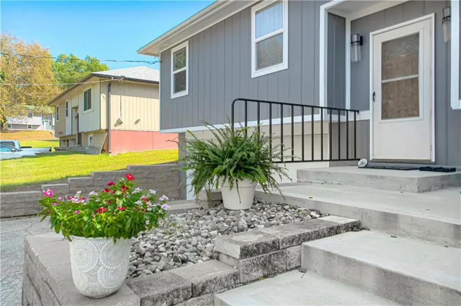 1120 Hickory Street, Atchison, KS 66002 - #3