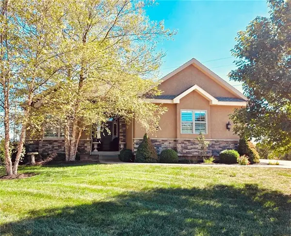 14735 Manor Road, Leawood, KS 66224