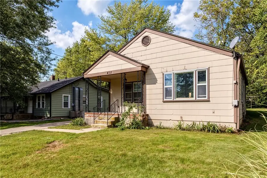 412 14th Street, Osawatomie, KS 66064 - #2
