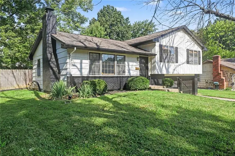 13516 Lowell Avenue, Grandview, MO 64030 - #3
