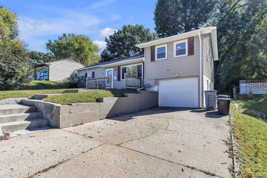 2308 Sycamore Court, Saint Joseph, MO 64503 - #2