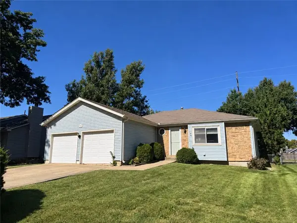 1106 E Elizabeth Street, Olathe, KS 66061
