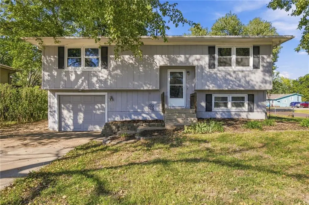 300 W Johnson Street, Spring Hill, KS 66083 - #1