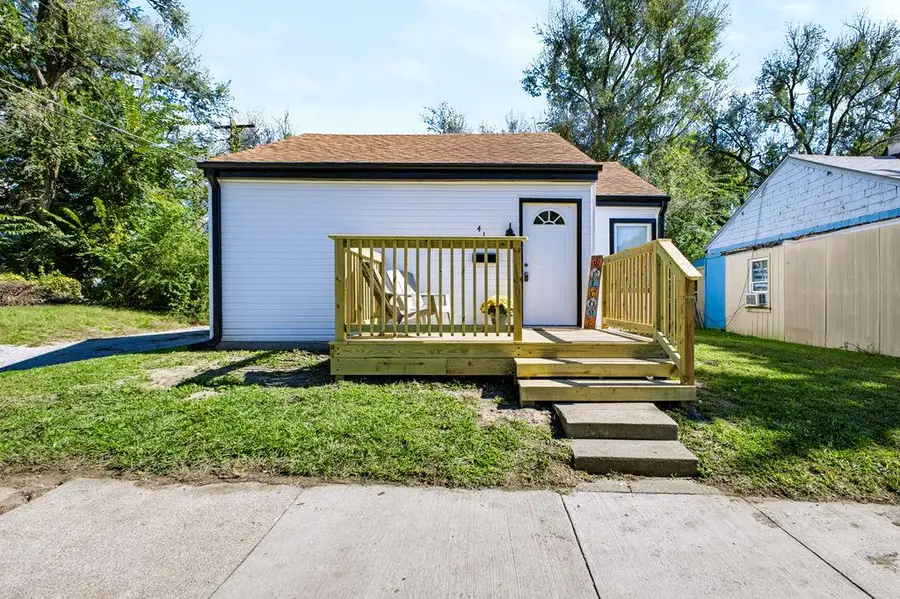 411 S 25th Street, Saint Joseph, MO 64501 - #2