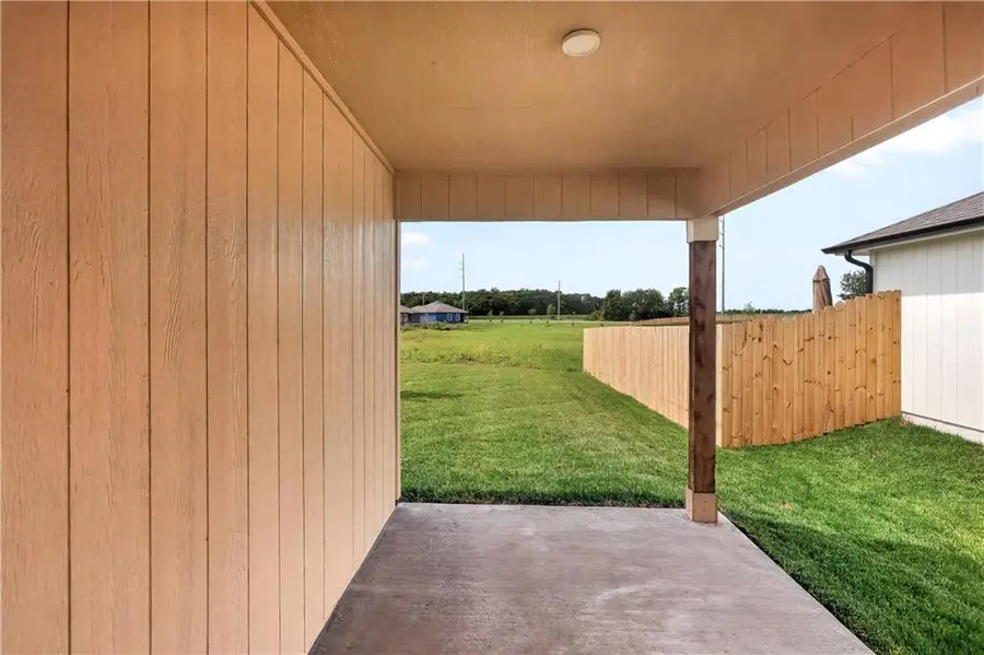 757 N Buckeye Street, Gardner, KS 66030 - #3