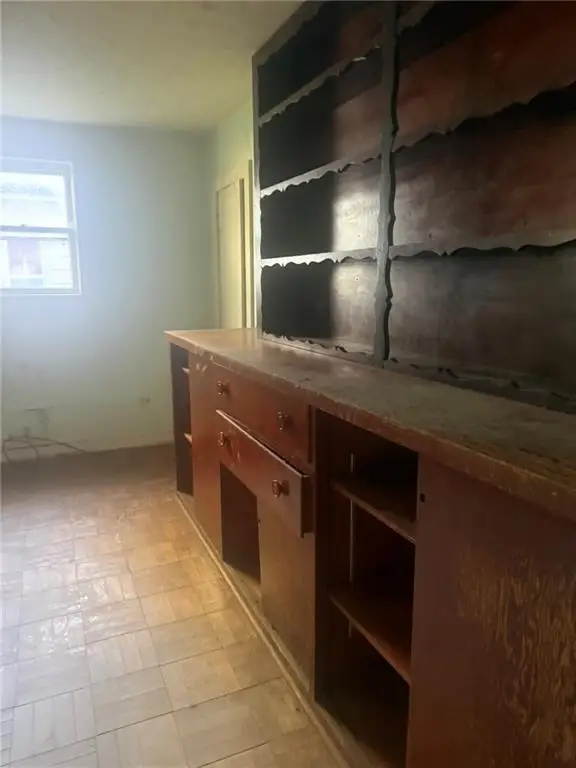 923 N Oak Street, Nevada, MO 64772 - #2