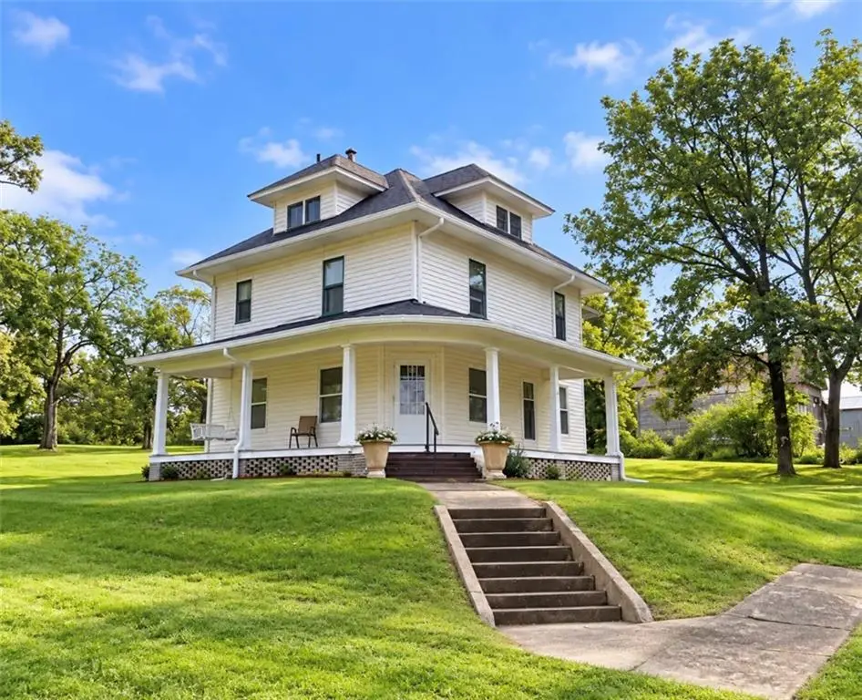101 S 9th Street, Hopkins, MO 64461 - #1