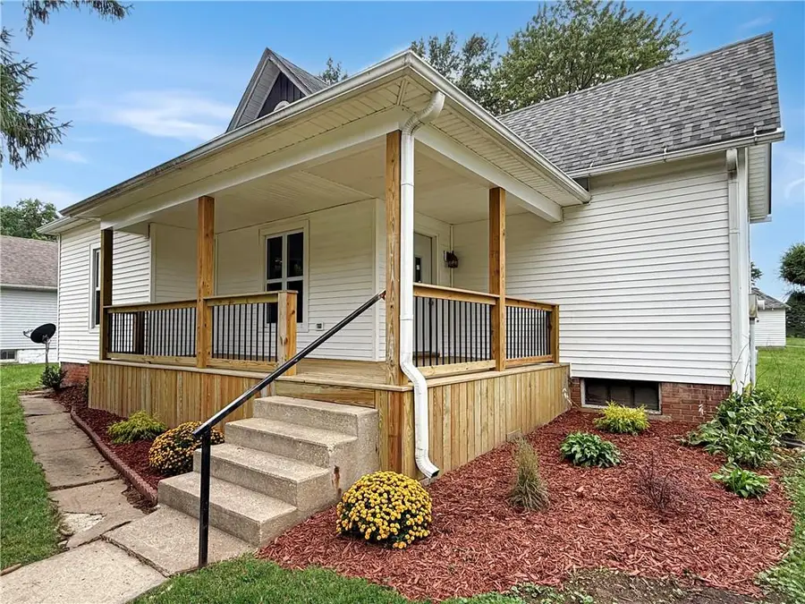 1100 Walnut Street, Higginsville, MO 64037 - #2
