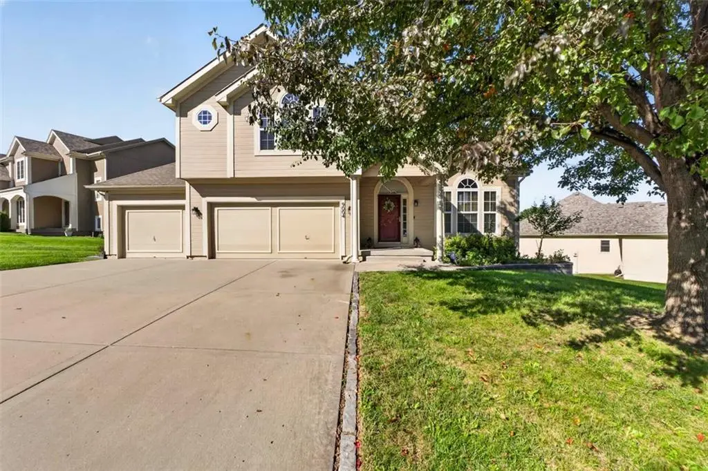 9004 N Cosby Avenue, Kansas City, MO 64154 - #1