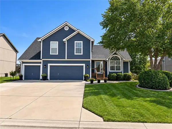 2511 SW Current Lane, Lee's Summit, MO 64082