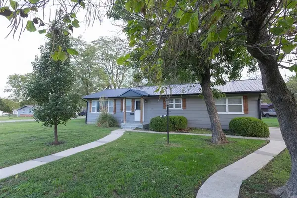 401 N 4th Street, Humboldt, KS 66748