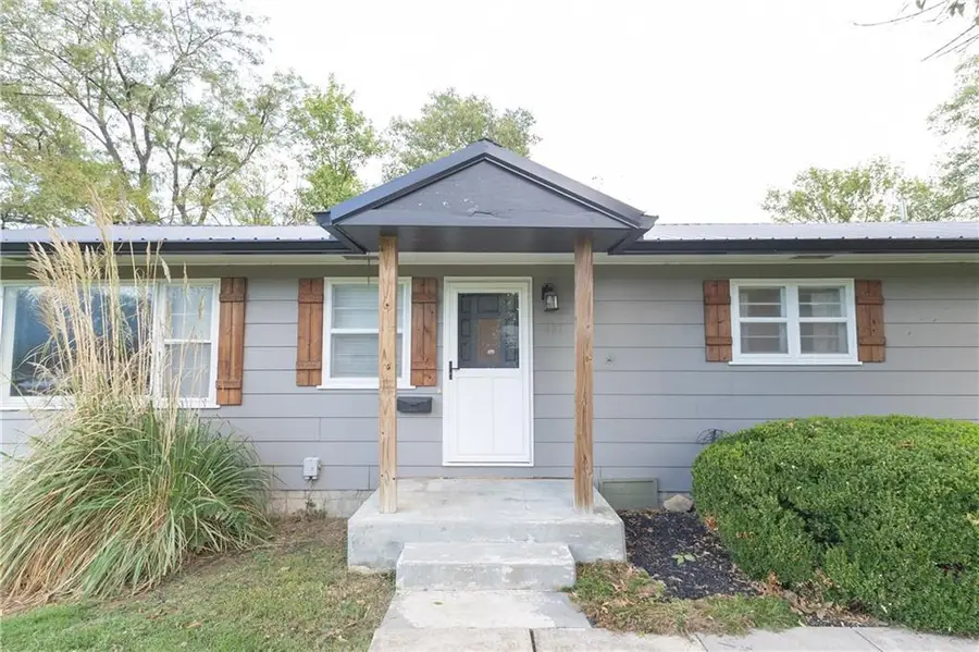401 N 4th Street, Humboldt, KS 66748 - #3