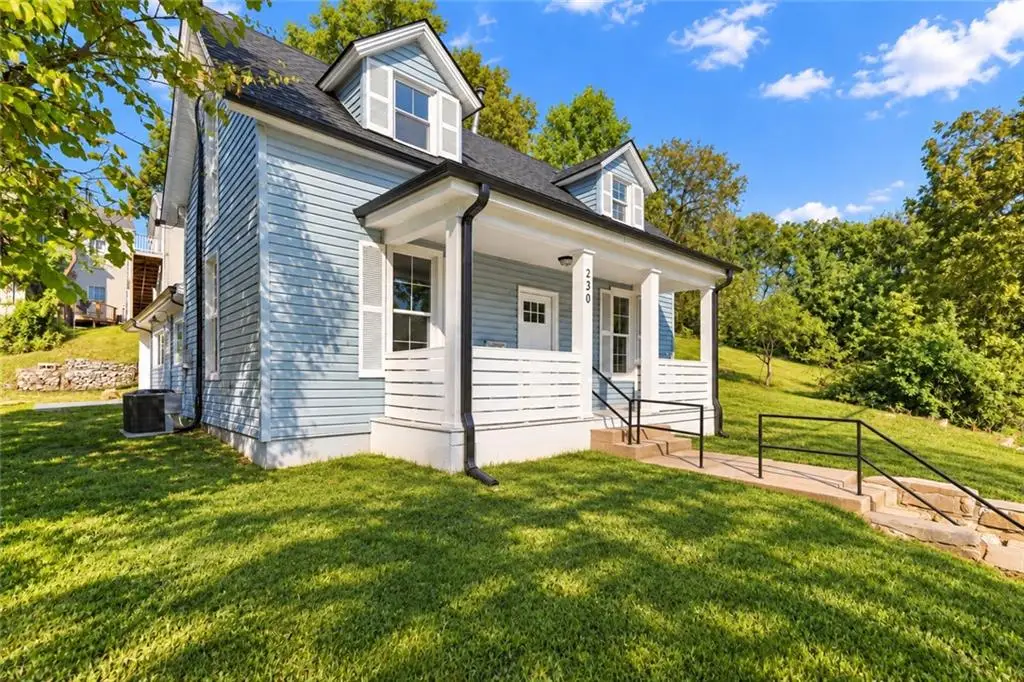 230 N Missouri Street, Liberty, MO 64068 - #1