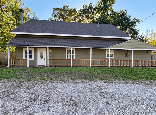 8409 Curly Lane, Freeman, MO 64746