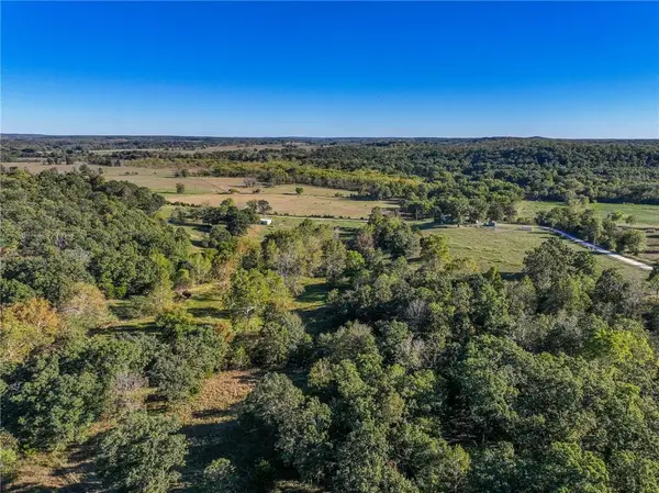 000 2125 S Road, Stockton, MO 65785