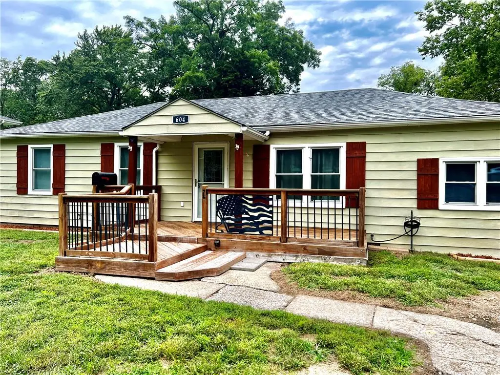604 NE 74th Terrace, Gladstone, MO 64118 - #1