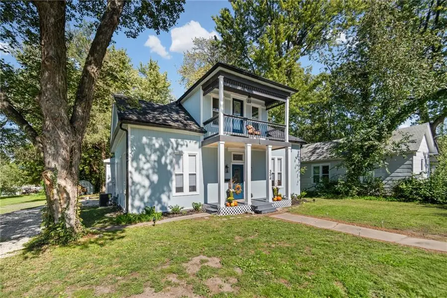 304 W Royle Street, Richmond, MO 64085 - #2