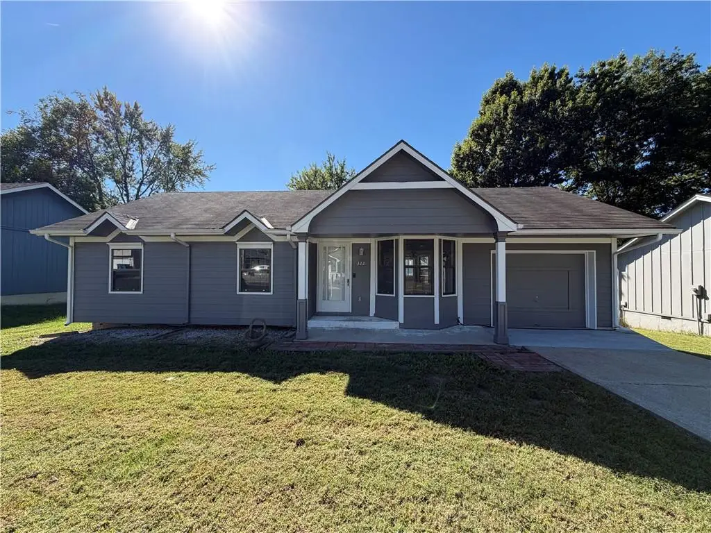 322 E Dryden Street, Odessa, MO 64076 - #1
