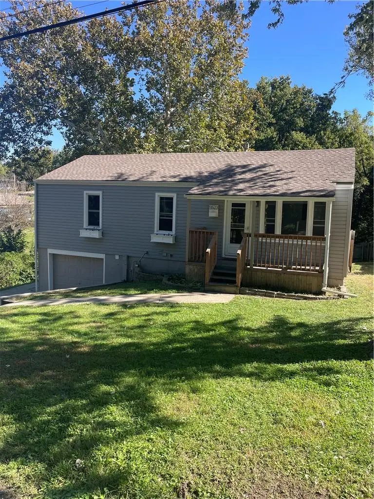 5523 N Poe Street, Kansas City, MO 64119 - #2